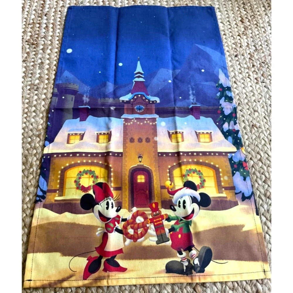 NEW  Disney Christmas Mickey and Minnie Mouse Holiday Kitchen Tea/Dish Towel